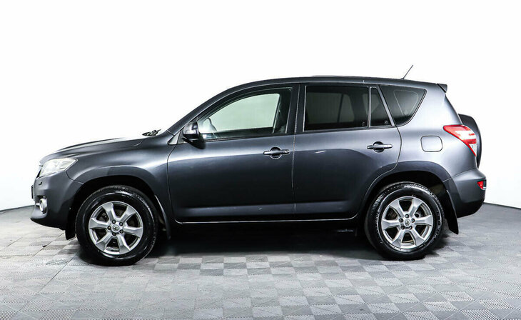 Toyota RAV4 - Фото 2
