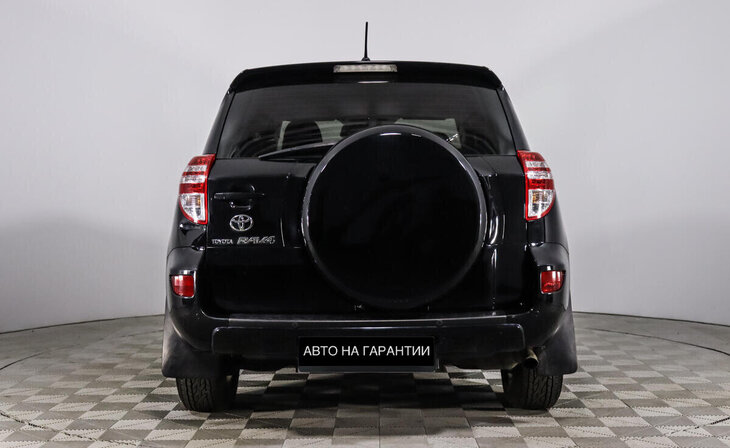 Toyota RAV4 - Фото 3