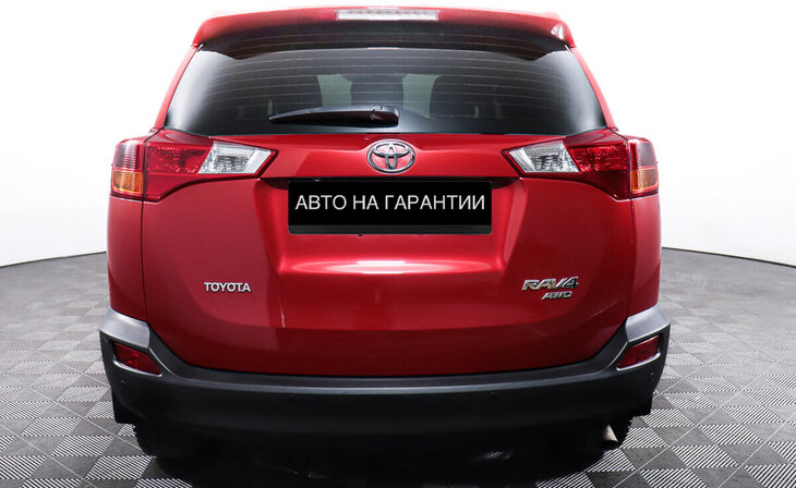 Toyota RAV4 - Фото 5