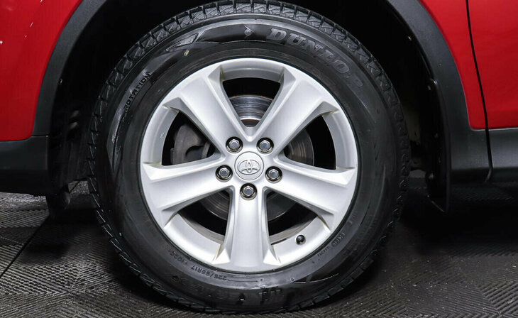 Toyota RAV4 - Фото 7