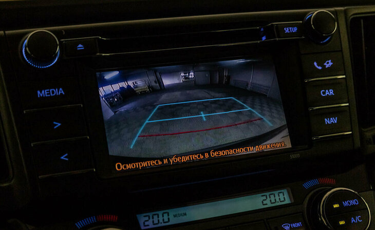 Toyota RAV4 - Фото 8