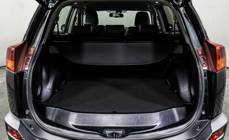 Toyota RAV4 - Фото 14