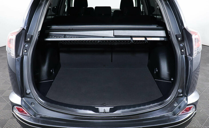 Toyota RAV4 - Фото 19