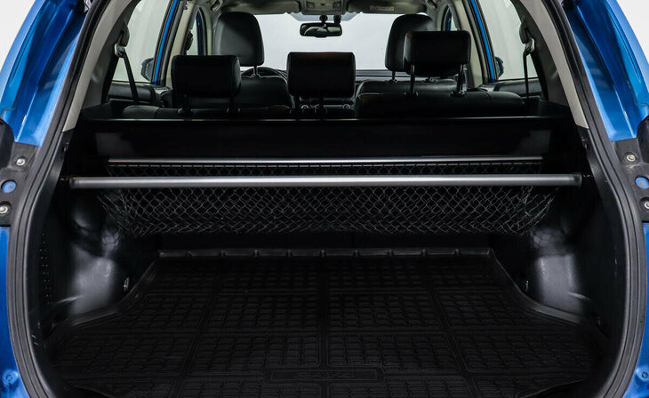 Toyota RAV4 - Фото 13