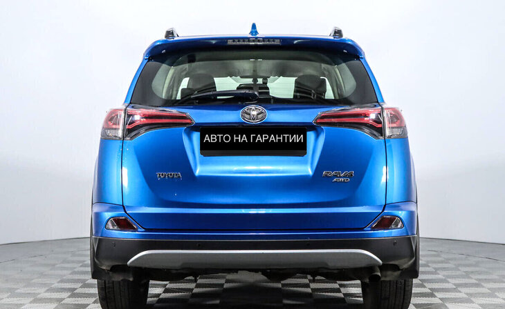 Toyota RAV4 - Фото 3