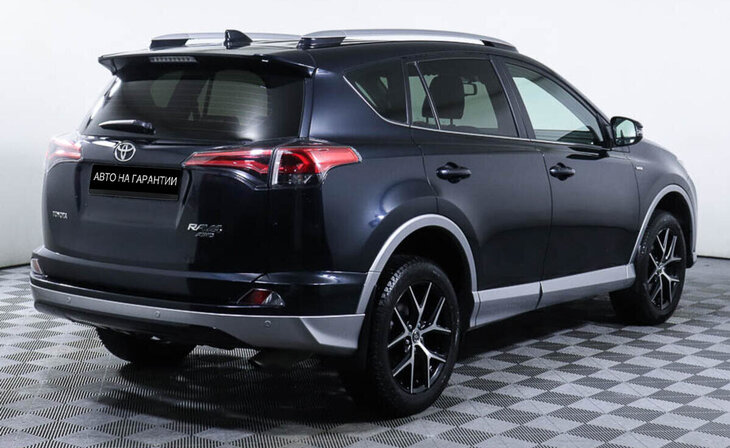 Toyota RAV4 - Фото 2