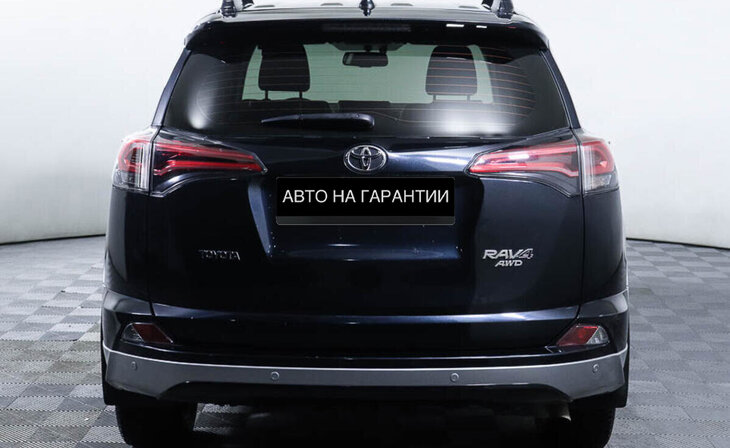 Toyota RAV4 - Фото 3