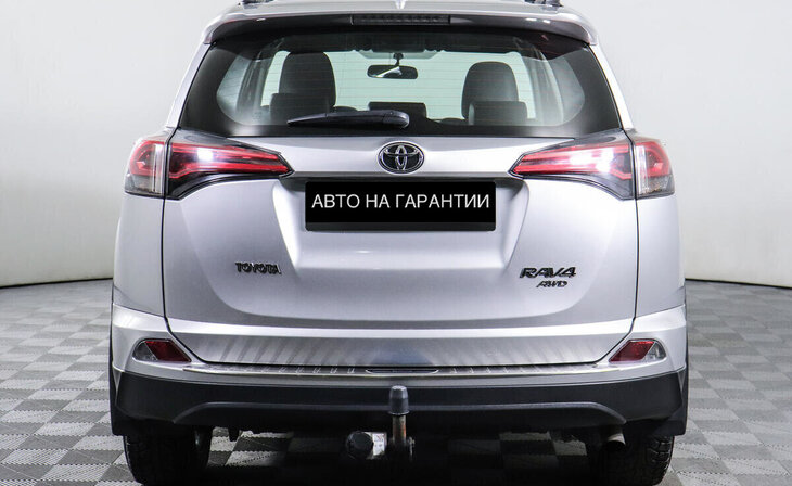 Toyota RAV4 - Фото 3
