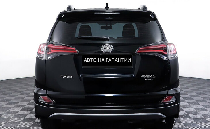 Toyota RAV4 - Фото 5