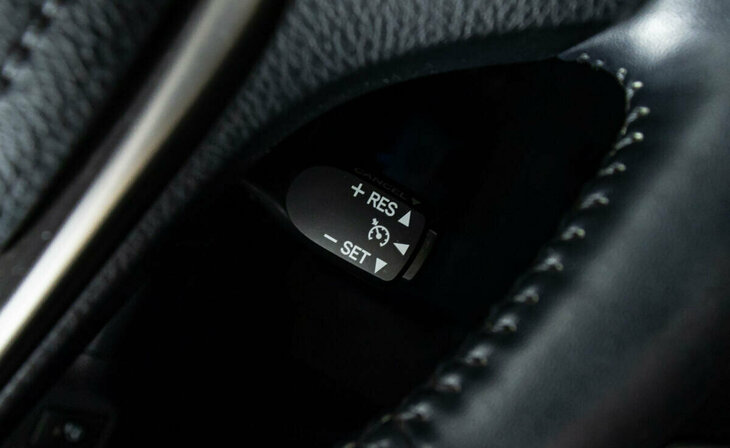 Toyota RAV4 - Фото 14