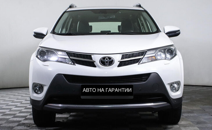 Toyota RAV4 - Фото 1