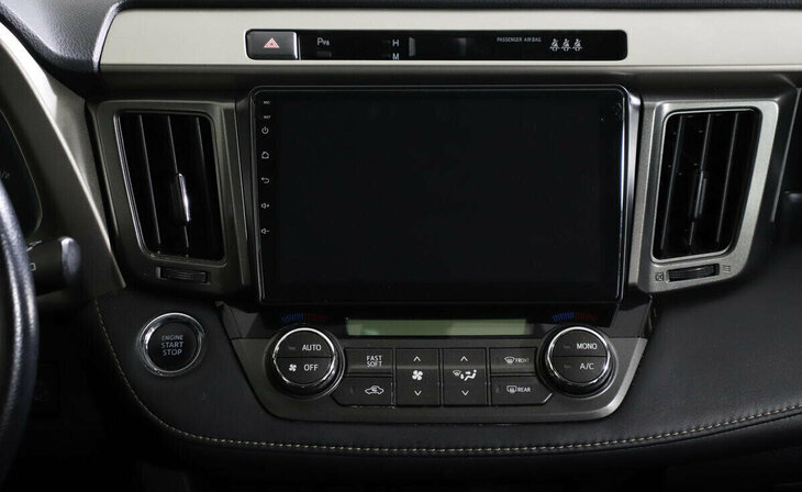 Toyota RAV4 - Фото 7