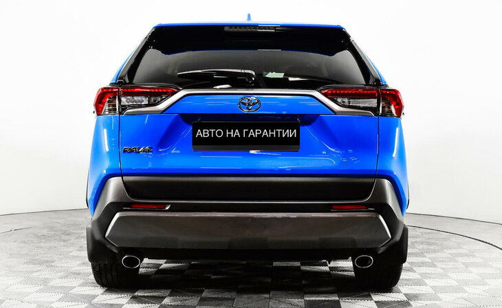 Toyota RAV4 - Фото 3