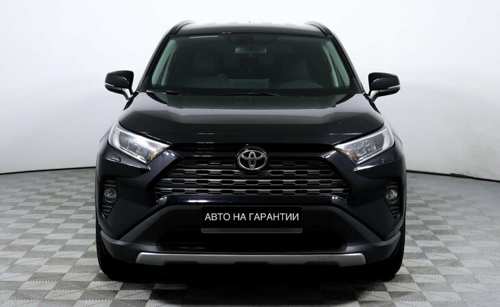 Toyota RAV4 - Фото 1