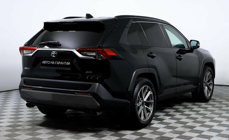 Toyota RAV4 - Фото 2