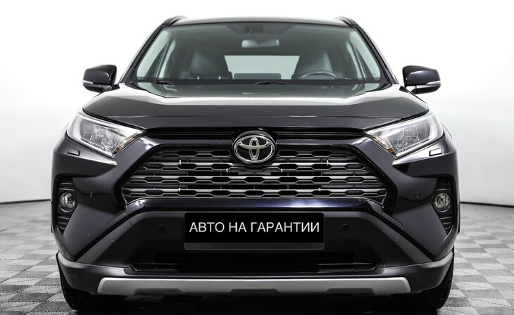 Toyota RAV4 - Фото 1