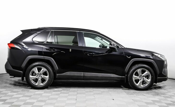 Toyota RAV4 - Фото 3