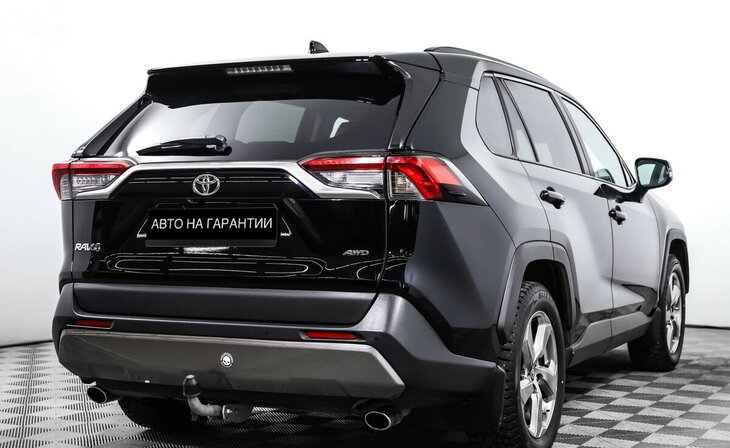 Toyota RAV4 - Фото 4