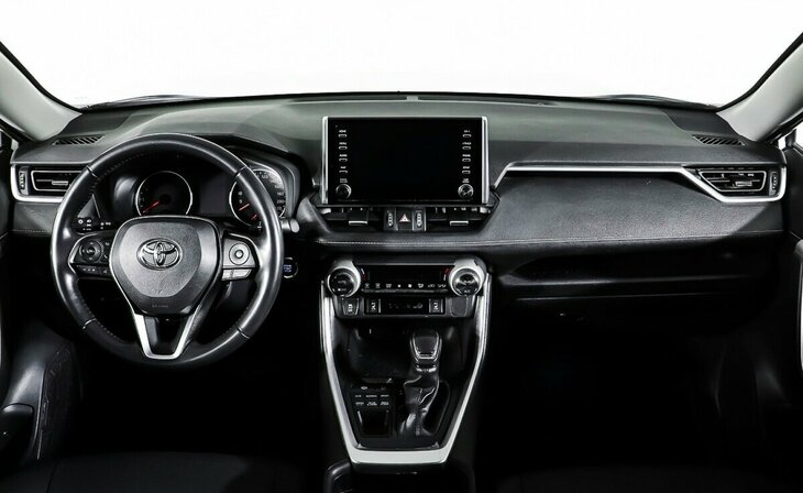 Toyota RAV4 - Фото 8