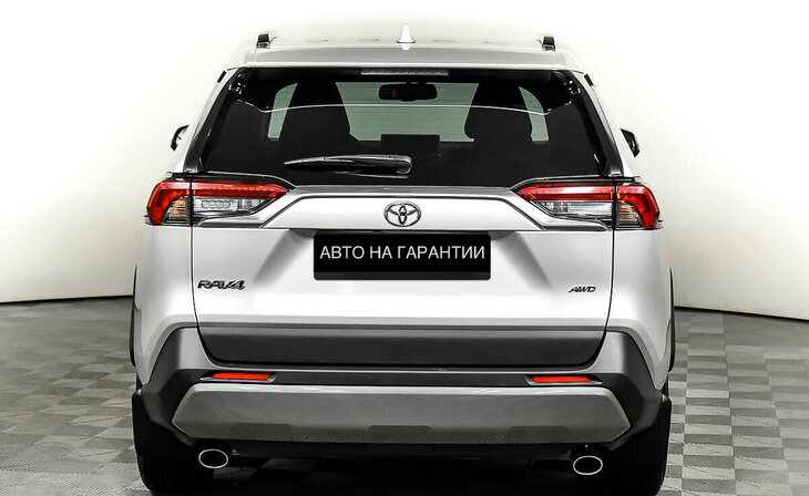 Toyota RAV4 - Фото 5