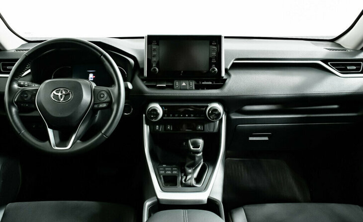 Toyota RAV4 - Фото 9