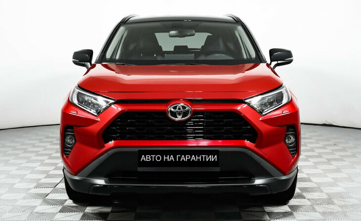 Toyota RAV4 - Фото 1