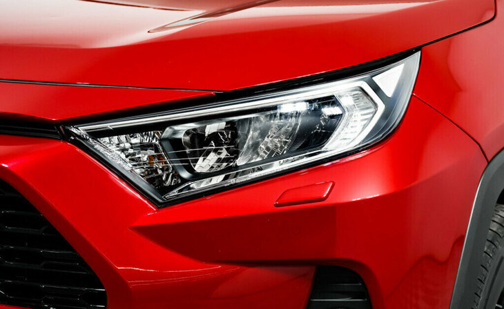 Toyota RAV4 - Фото 6