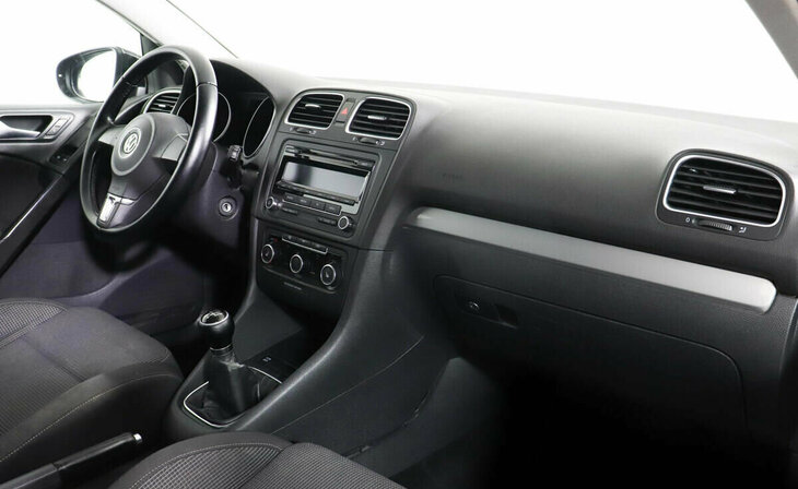 Volkswagen Golf - Фото 4