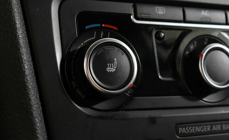 Volkswagen Golf - Фото 8