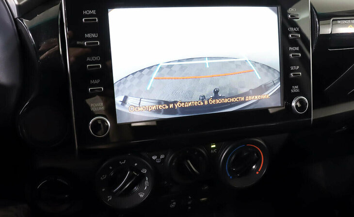 Toyota Hilux - Фото 14