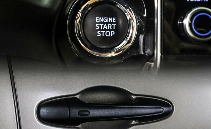 Toyota Hilux - Фото 16