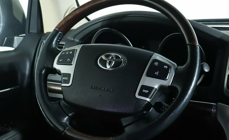 Toyota Land Cruiser - Фото 11