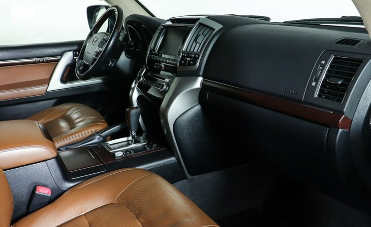 Toyota Land Cruiser - Фото 8