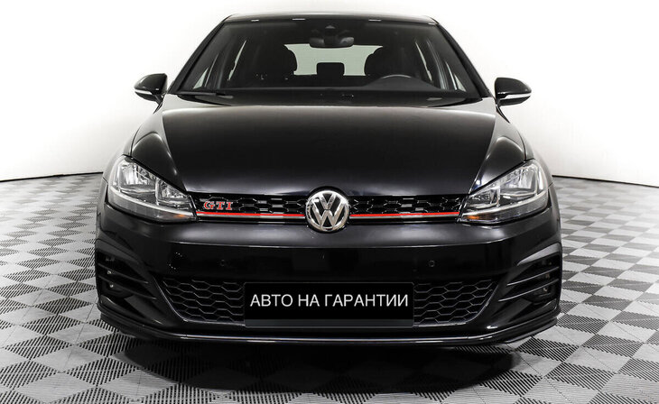 Volkswagen Golf GTI - Фото 1