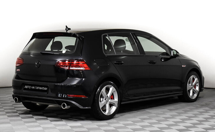 Volkswagen Golf GTI - Фото 4