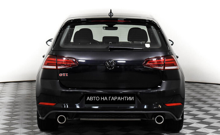 Volkswagen Golf GTI - Фото 5