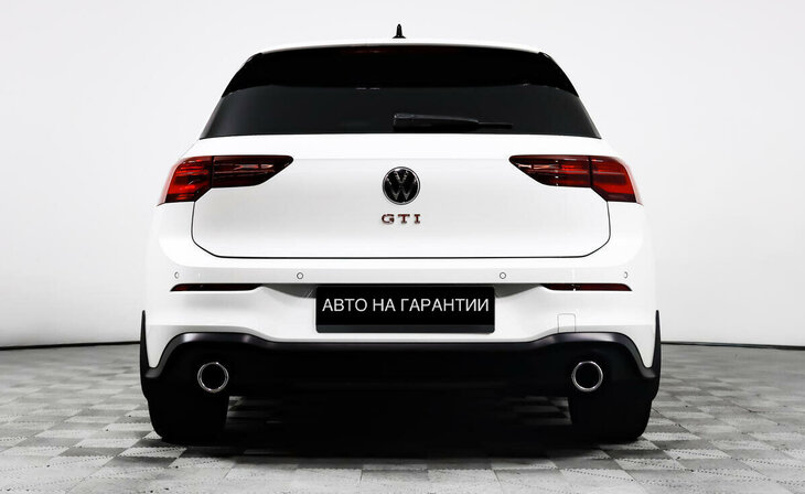 Volkswagen Golf GTI - Фото 3