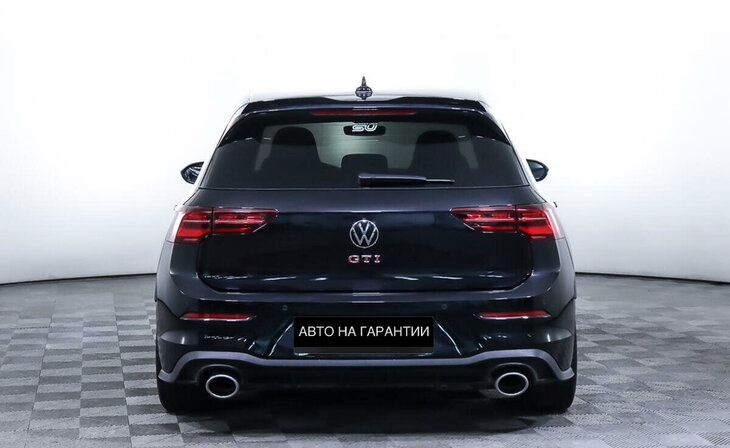Volkswagen Golf GTI - Фото 5