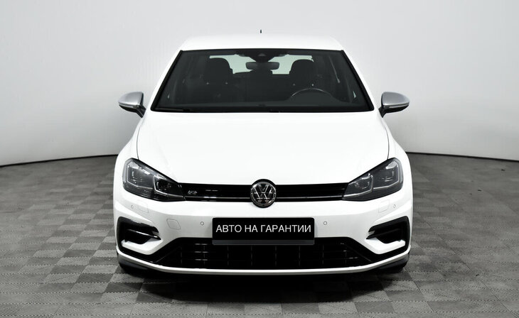Volkswagen Golf R - Фото 1