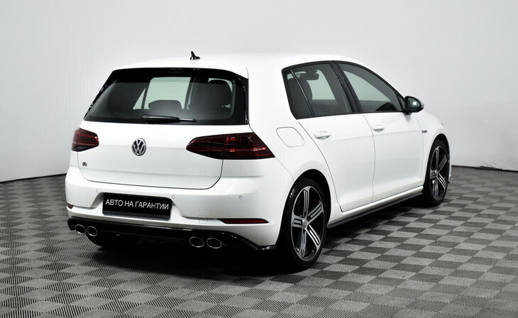 Volkswagen Golf R - Фото 2