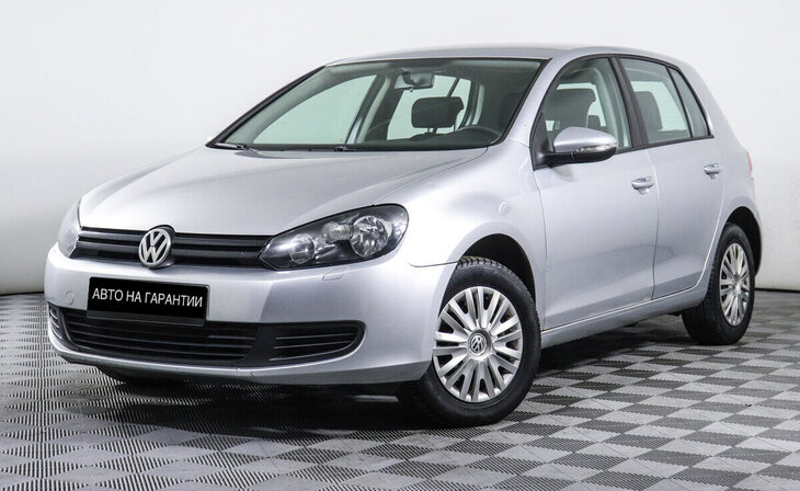 Volkswagen Golf - Фото 0