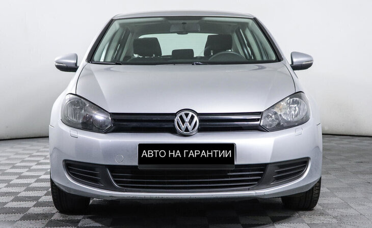 Volkswagen Golf - Фото 1