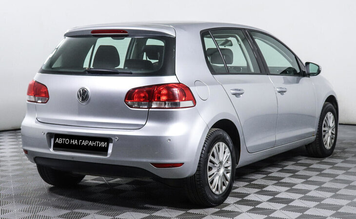 Volkswagen Golf - Фото 2