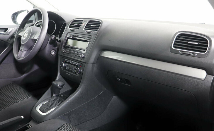 Volkswagen Golf - Фото 4