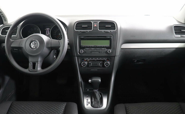 Volkswagen Golf - Фото 5