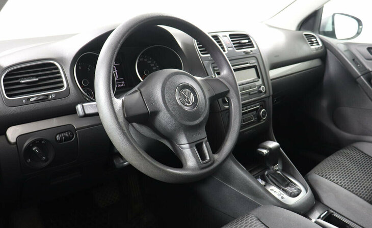 Volkswagen Golf - Фото 6