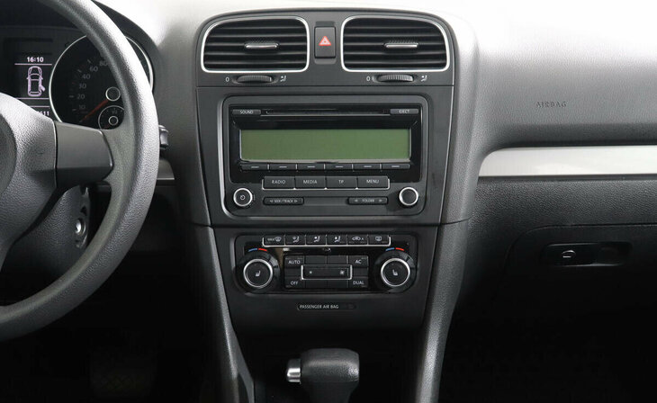 Volkswagen Golf - Фото 7