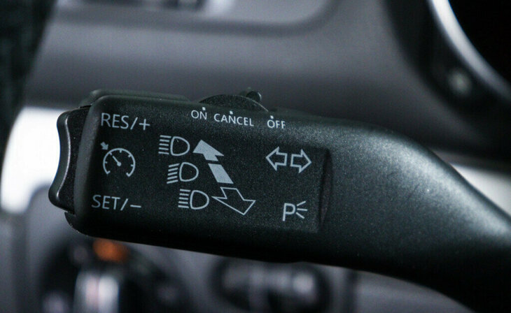 Volkswagen Golf - Фото 8