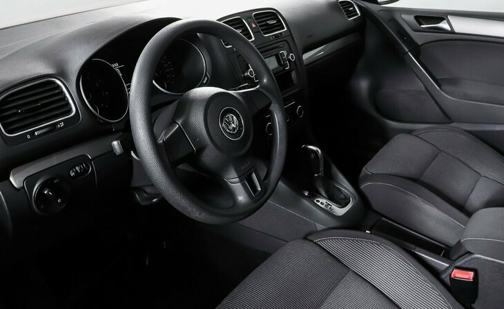 Volkswagen Golf - Фото 9