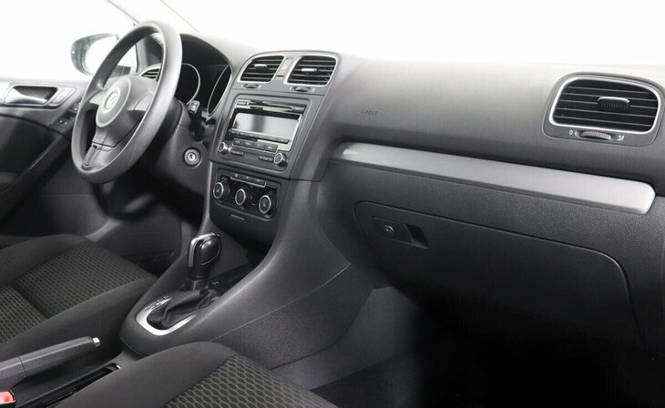 Volkswagen Golf - Фото 4